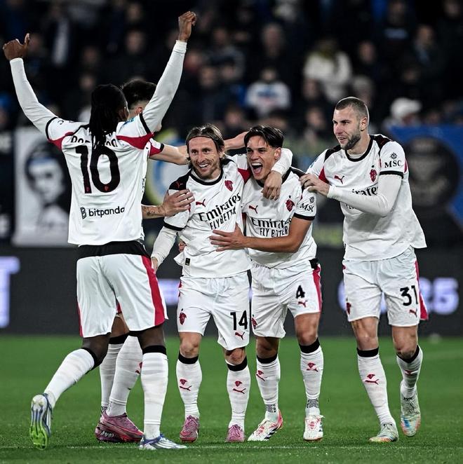 莫雷托：罗马正与曼奇尼谈续约，预计续到2030或2031年（莫雷托：罗马与曼奇尼商谈续约，合同预计延长至2030或2031年）