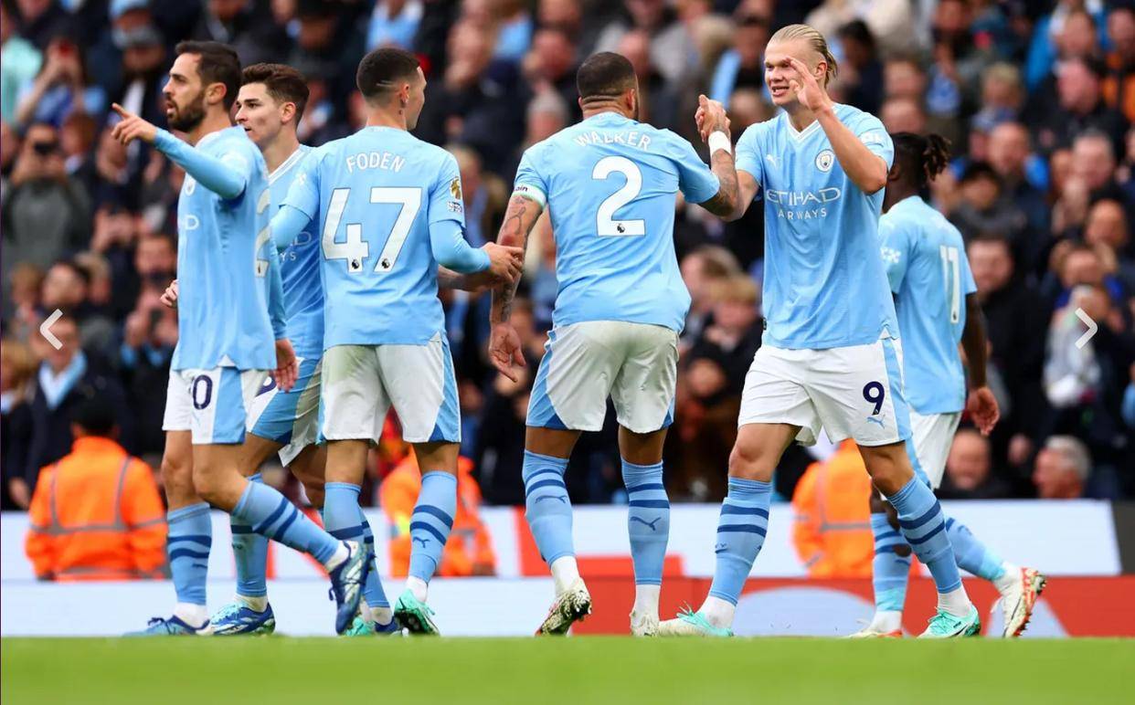 德转预热戴维身价：最高4500万欧不变，最低下跌至3000万欧（德转前瞻戴维身价：上限维持4500万欧，下限下调至3000万欧）