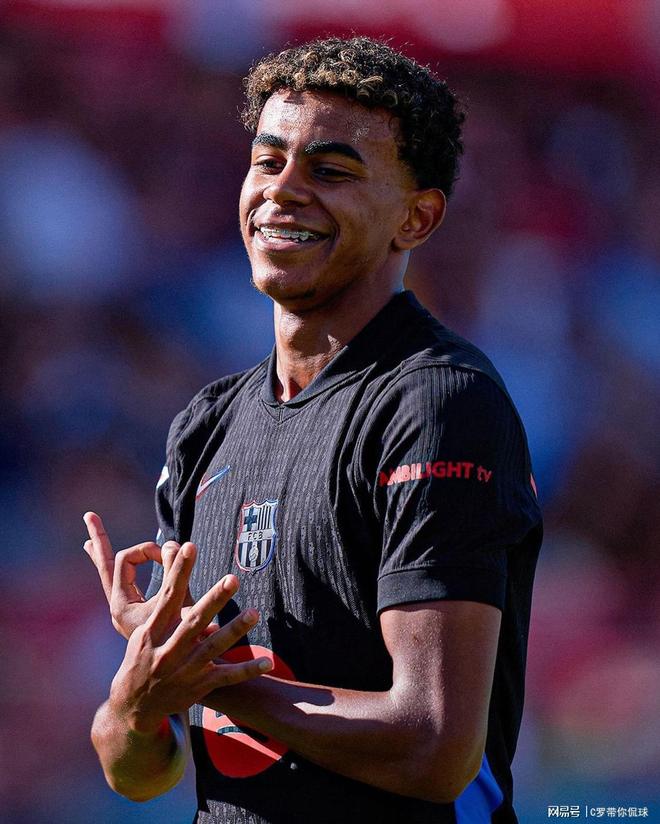 中场核心助攻连续上升，带动全队（中场大脑助攻连涨，盘活全队）