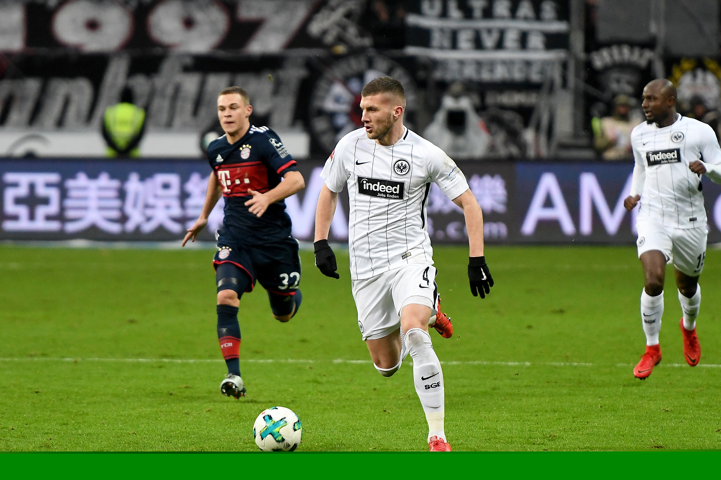 国际米兰冬窗无动作，奥西利奥坚持不引援，三大暗流潜藏涌动？（国米冬窗按兵不动：奥西利奥拒引援，三股暗潮涌动？）