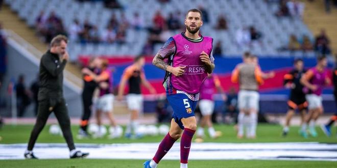 加比亚庆祝米兰团队胜利，呼吁继续前进（加比亚为米兰胜利喝彩，号召球队再接再厉）