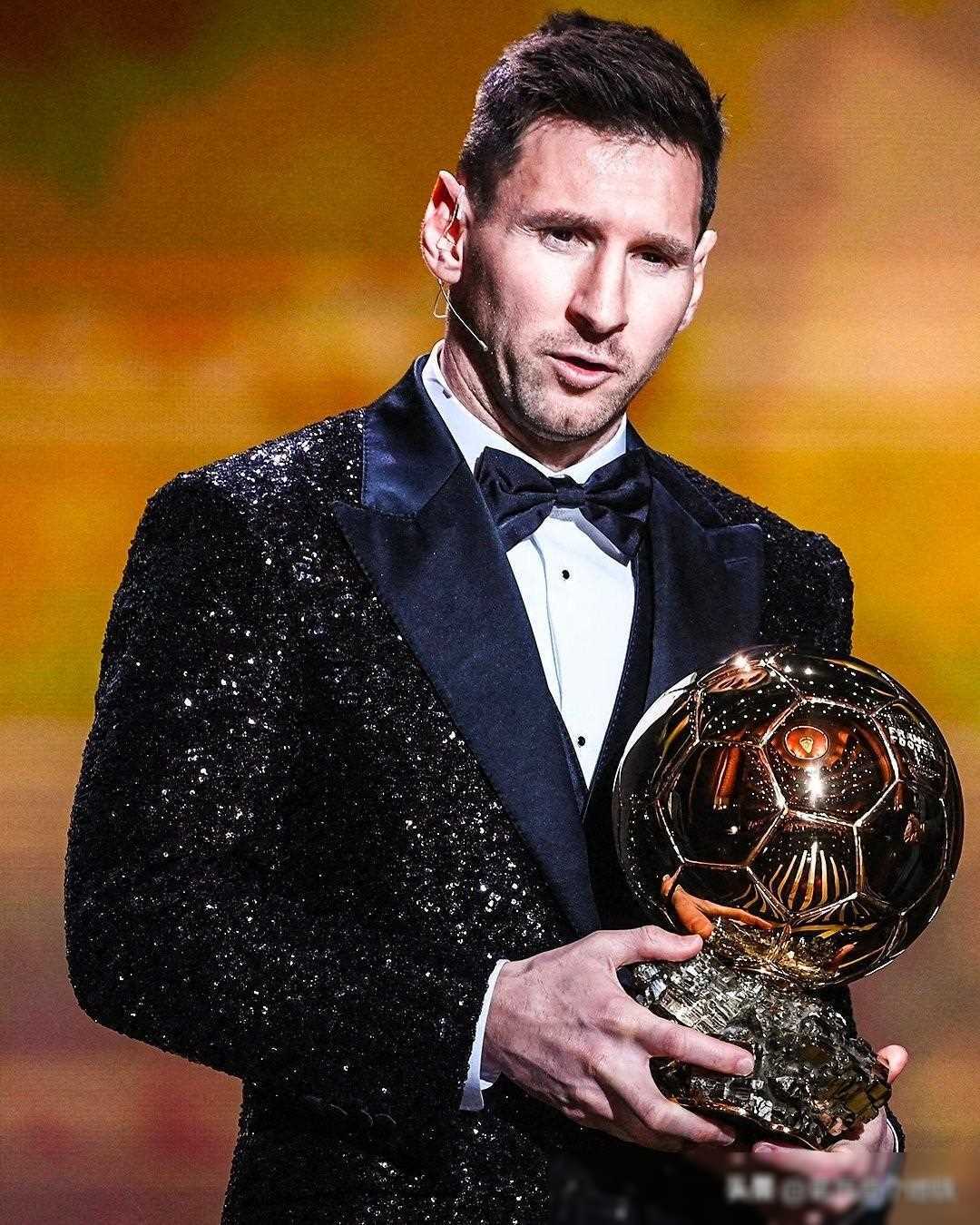 皇马战埃尔切大名单：姆巴佩领衔，米利唐、阿拉巴缺席（皇马对阵埃尔切出征名单：姆巴佩领衔，米利唐与阿拉巴未入选）