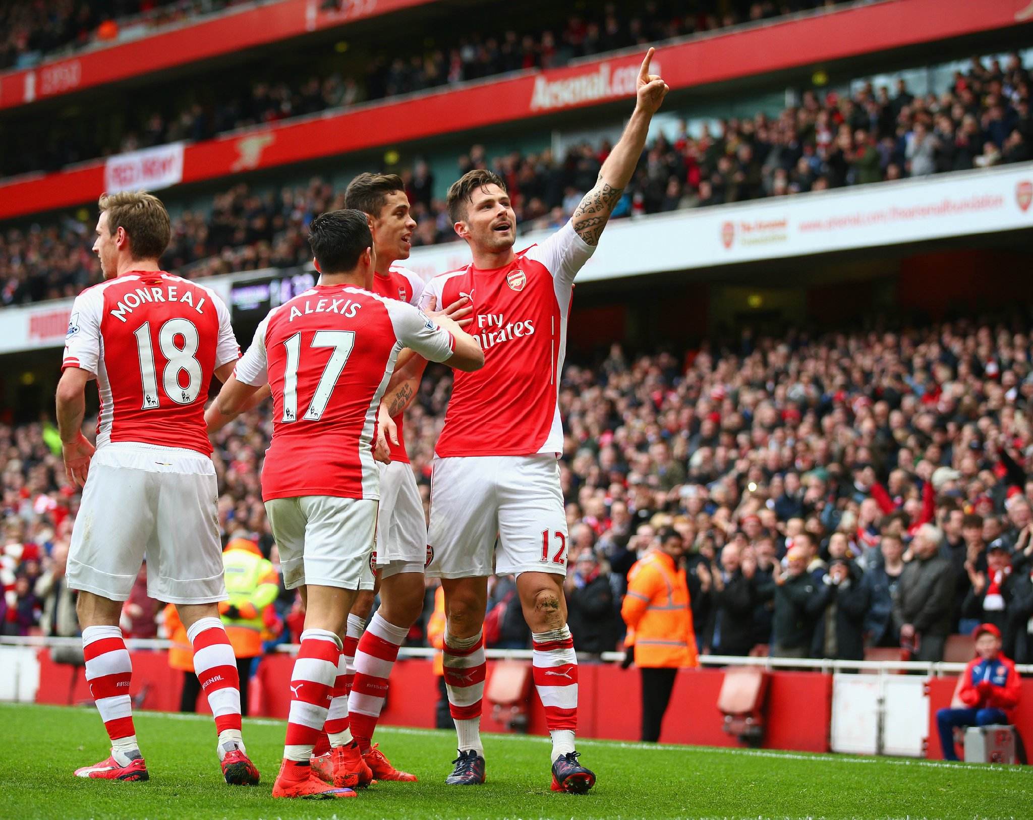 国乒8-2法国！混双+女单+男双全压制，梁靖崑领先被逆转该反思！（国乒8比2击败法国：混双、女单、男双全面占优，梁靖崑领先遭逆转需反思）