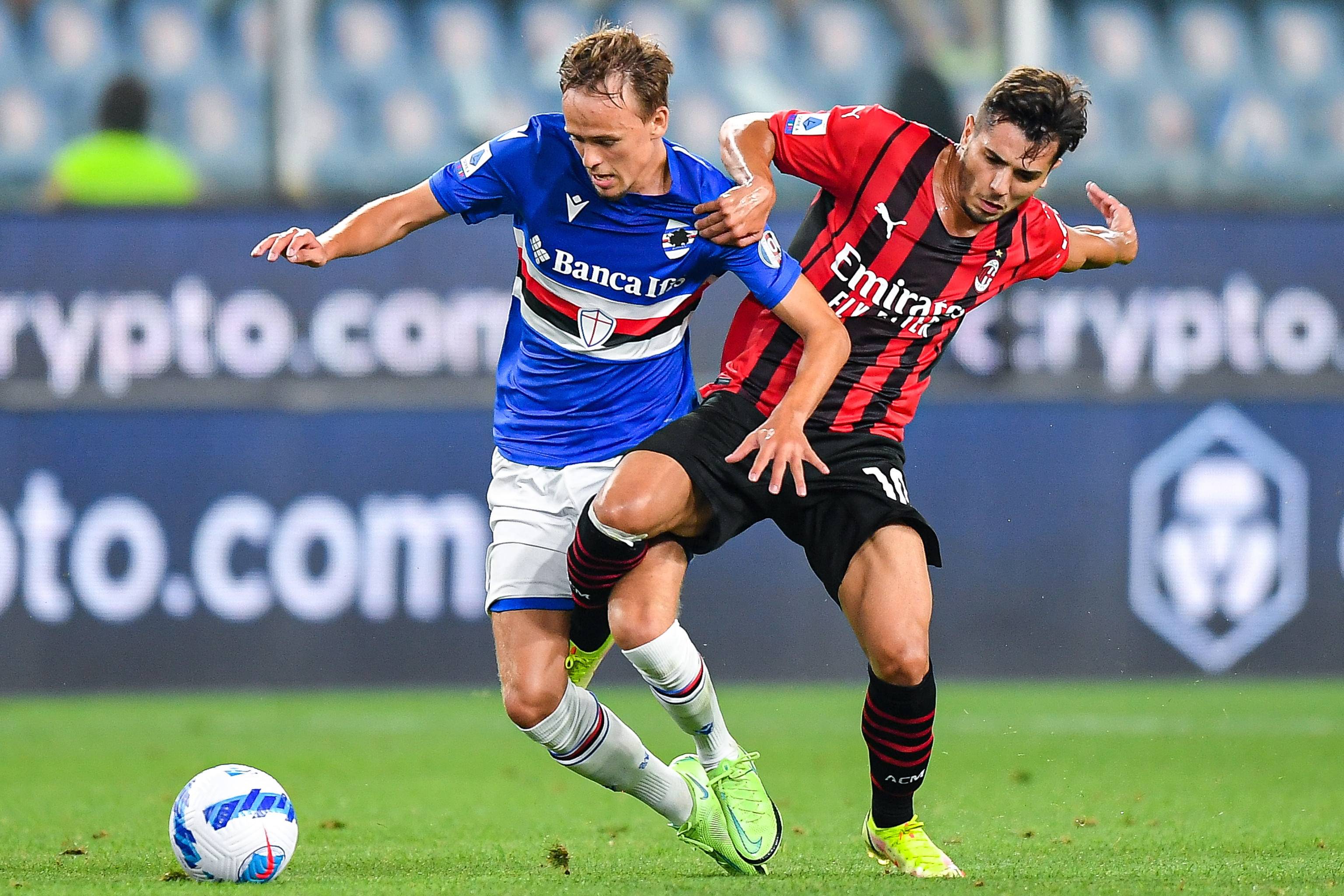 欧文突破防守助攻制胜（欧文强突防线送出制胜助攻）