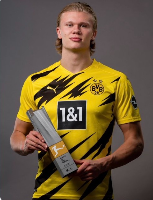 火箭哈登末节爆发连得15分（哈登末节大爆发 连续砍下15分）