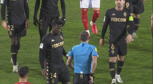 米体：没有俱乐部会在1月签受伤球员，尤文将DV9撤出冬窗市场（米体：一月无人愿签伤员，尤文已将DV9撤出冬窗转会名单）