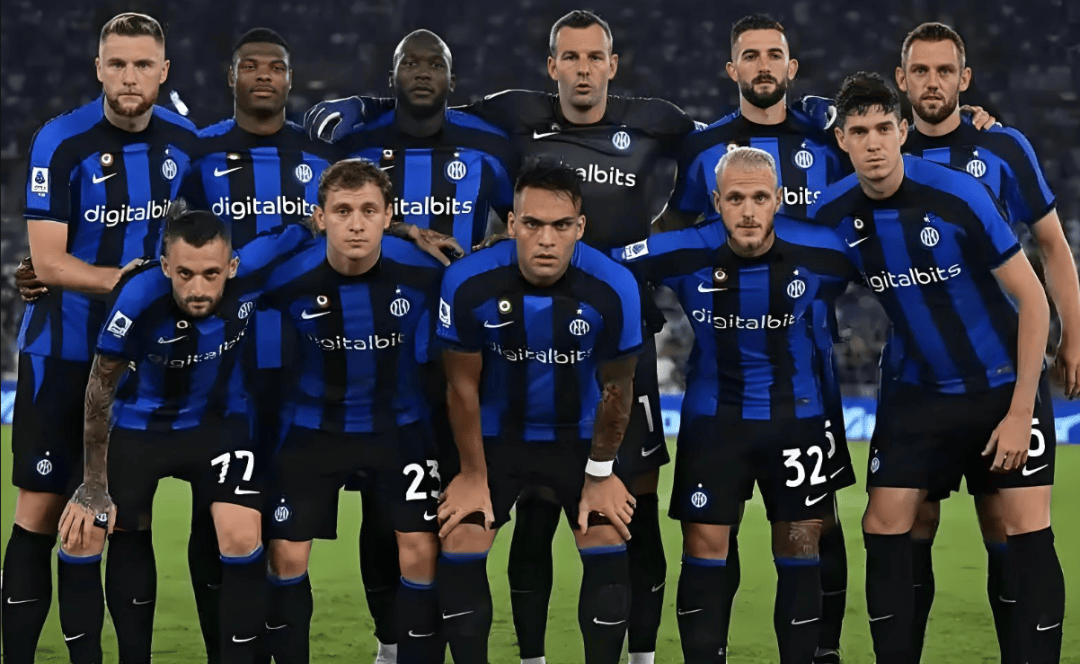 情绪不佳，吉拉西在下半场被换下时拒绝与主教练科瓦奇握手（下半场被换下，情绪不佳的吉拉西拒与主帅科瓦奇握手）