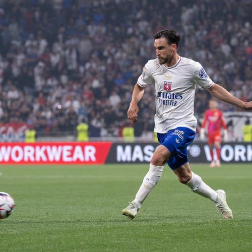 历史上仅3名后卫进入总得分榜前十：科比&乔丹&哈登（NBA历史总得分榜前十仅三位后卫：科比、乔丹、哈登）